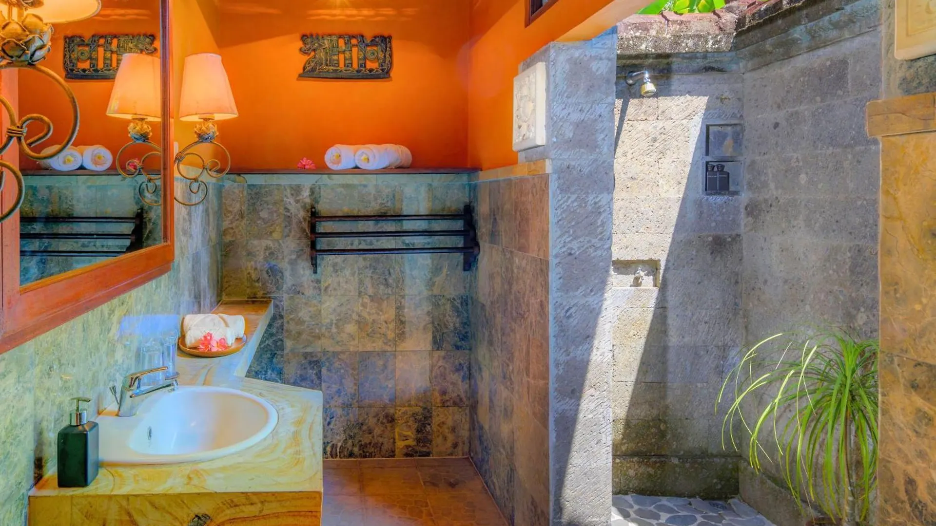 Danapati 4 Bedroom Private Pool Villa Zn258 Убуд