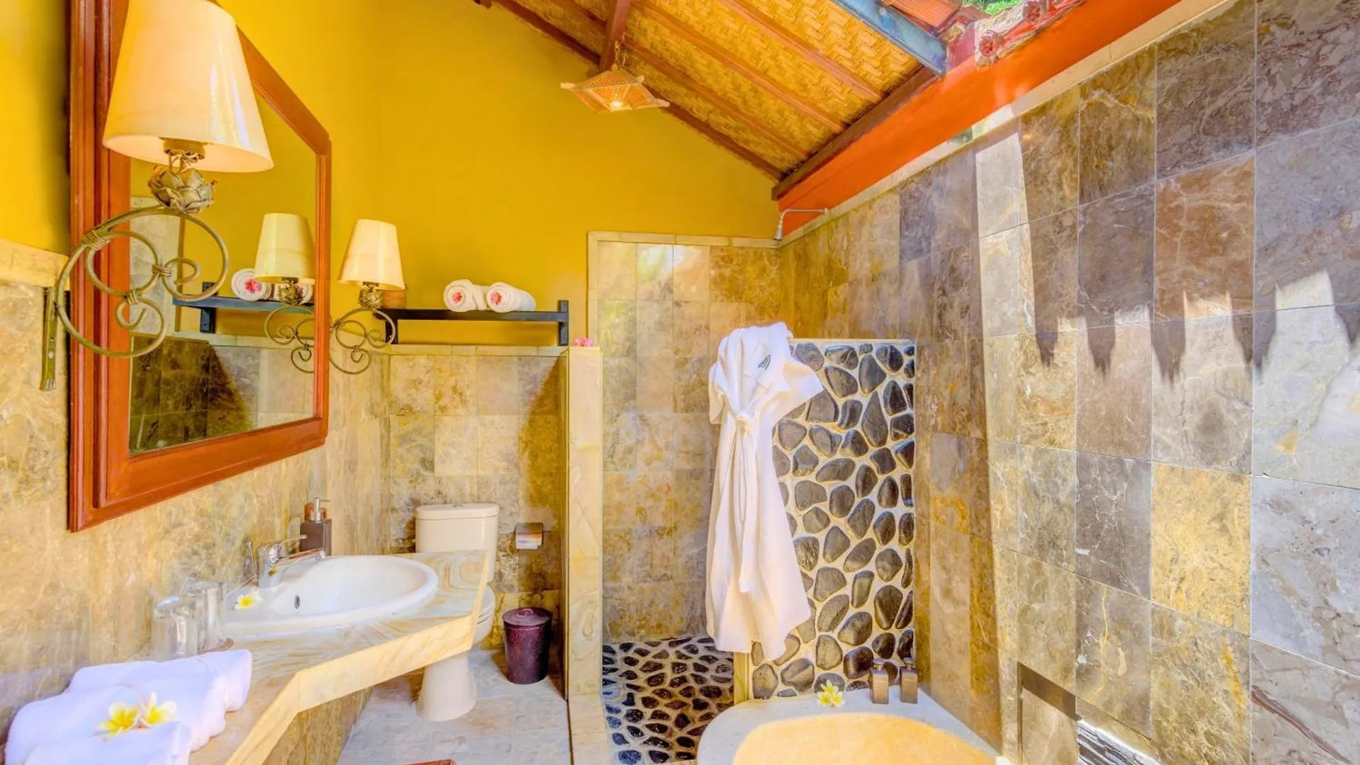 Danapati 4 Bedroom Private Pool Villa Zn258 Ubud  Indonesia